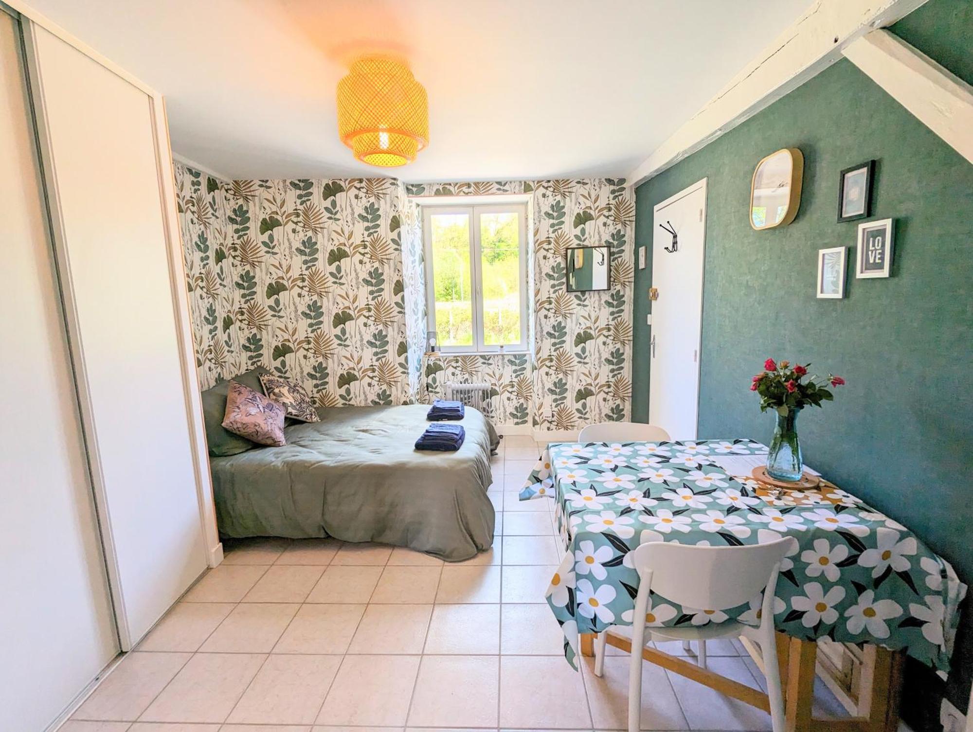 Studio Silhem Saint-Germain-les-Belles Extérieur photo